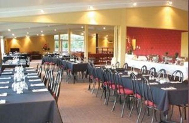 Caves Motor Inn Te Kuiti Extérieur photo